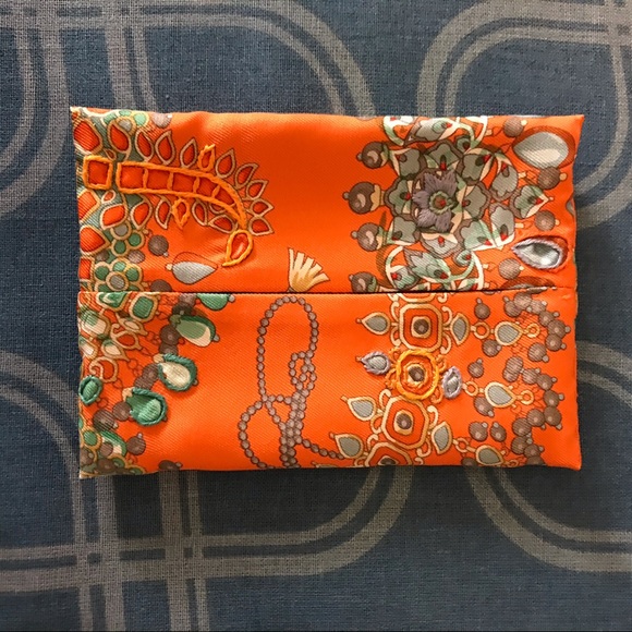 🎄🎄Hermes Petit h Silk Pocket Tissue Holder - Picture 6 of 8